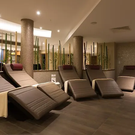 Otel Boyalik & Çeşme