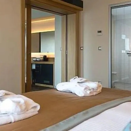 Otel Boyalik & Çeşme