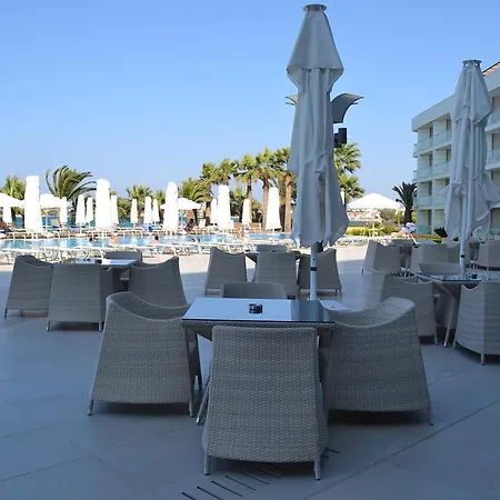 Boyalik & Hotel Çeşme