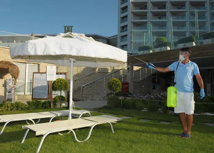 Otel Boyalik & Çeşme