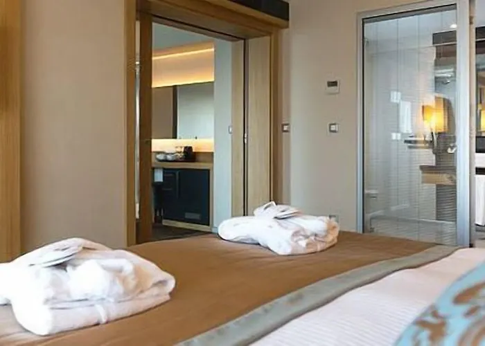 Otel Boyalik & Çeşme