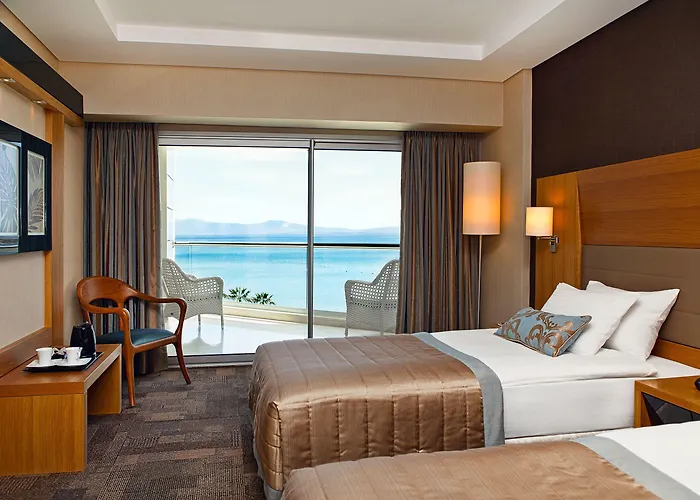 Boyalik & Hotel Çeşme